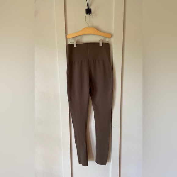 Spanx Leggings Brown - Picture 2 of 3